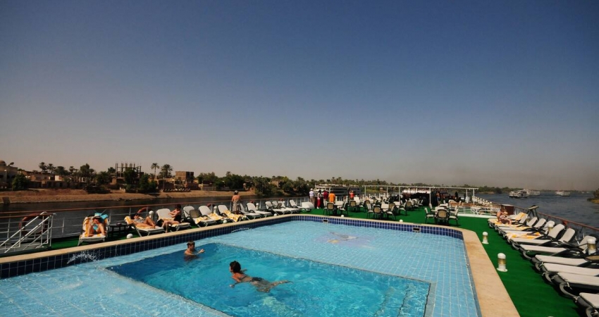 piscina-royal-ruby