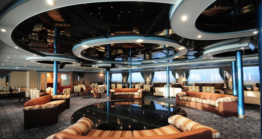 lounge-royal-ruby
