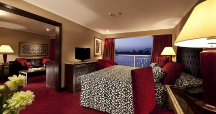 Steigenberger Legacy room