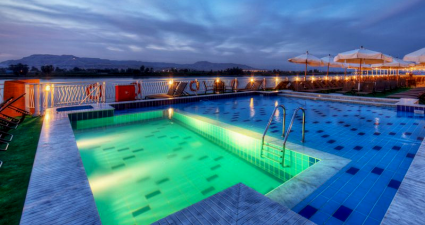 Steigenberger Legacy piscina